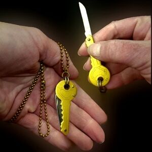 Self defense jewelry vtg brass key knife gold dog chain necklace NWT unisex